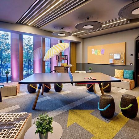 Moxy Luxembourg Airport Otel Niederanven Dış mekan fotoğraf