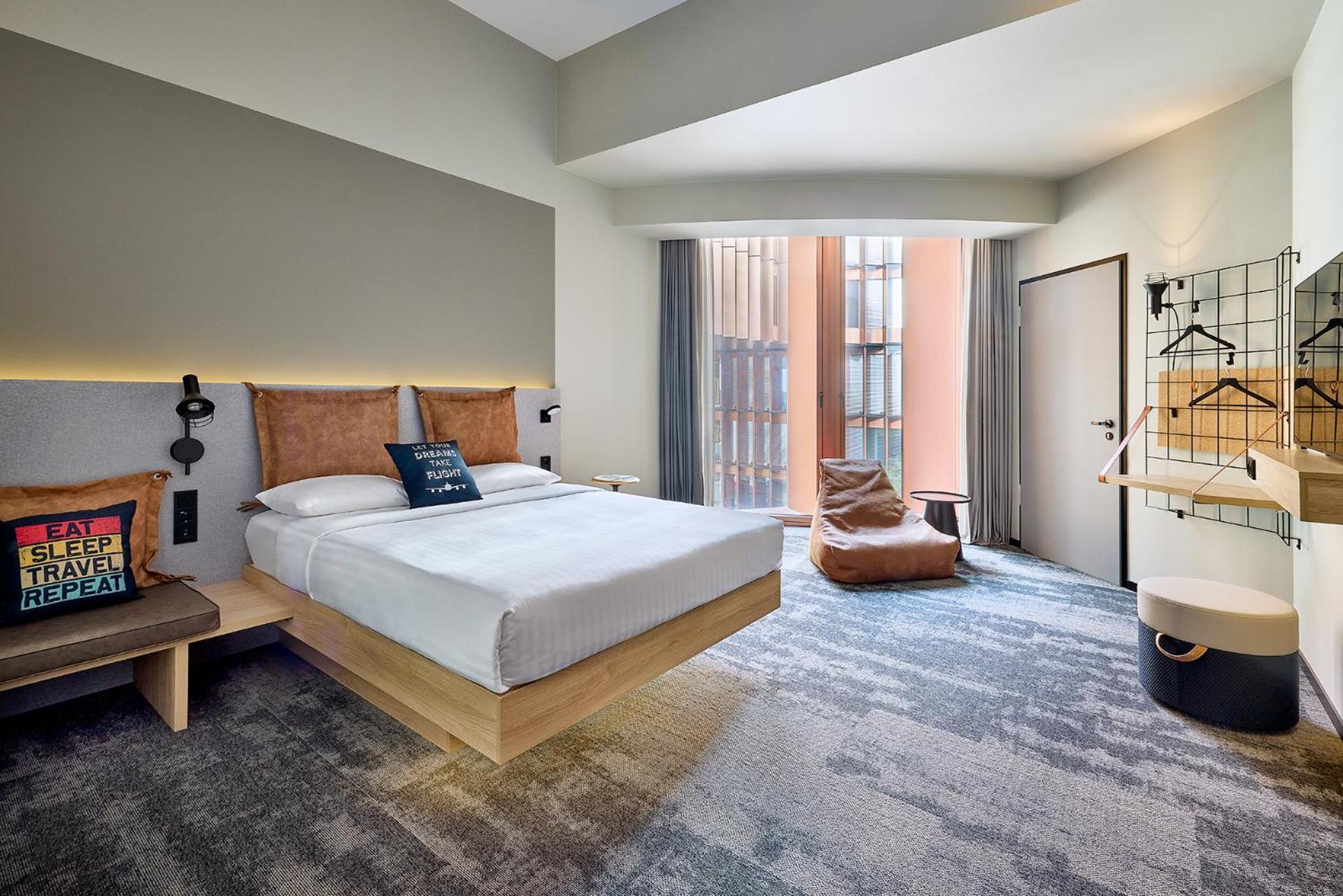 Moxy Luxembourg Airport Otel Niederanven Dış mekan fotoğraf
