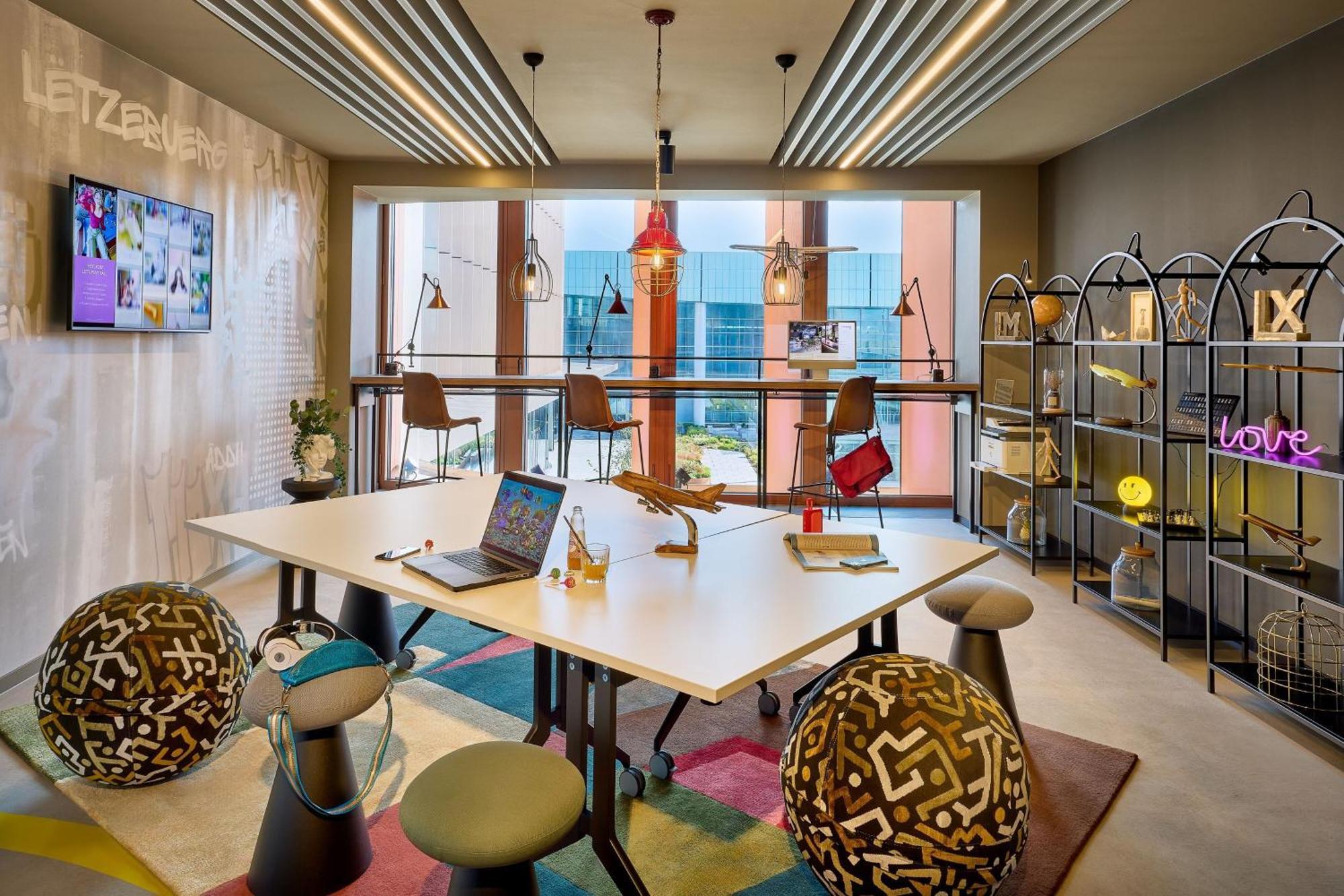 Moxy Luxembourg Airport Otel Niederanven Dış mekan fotoğraf